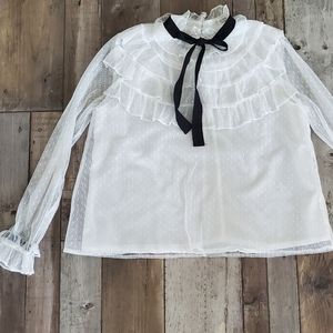 Lili Sidonio lace top size M